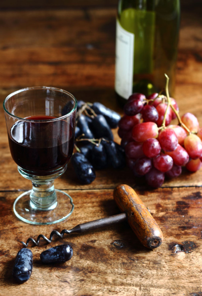 red-wine-and-grapes