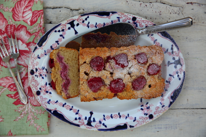 Free Photo | Raspberry cake with powdered sugar and fresh raspberries on a  light . summer berry dessert.